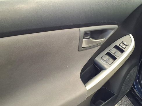 Used 2014 Toyota Prius Two image 8