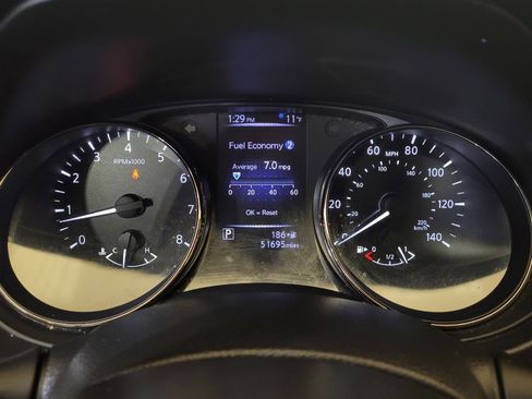 Used 2018 Nissan Rogue Sport SV image 23