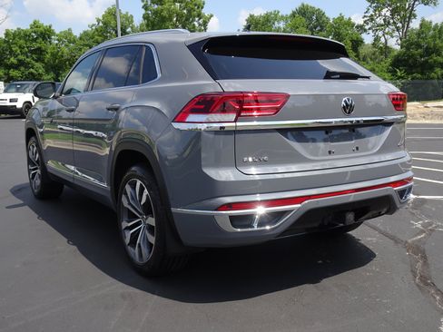 Used 2023 Volkswagen Atlas Cross Sport SEL Premium R-Line AWD/4WD image 8