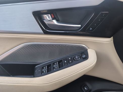 Used 2023 Acura MDX SH-AWD image 24