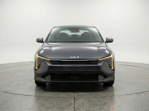 Used 2025 Kia K4 LXS image 2