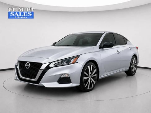 Used 2021 Nissan Altima 2.5 SR FWD image 3