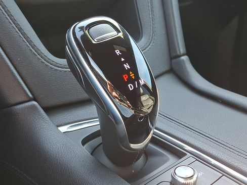 Used 2022 Cadillac XT5 Premium Luxury image 15