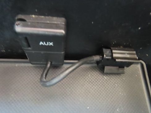 Used 2010 Acura MDX w/ Technology Package AWD/4WD image 30