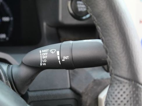 Used 2024 Toyota Tacoma Limited w/ Limited Package (LT) AWD/4WD image 18