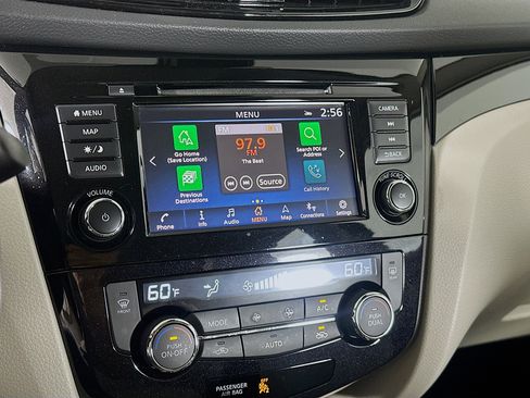 Used 2022 Nissan Rogue Sport SL image 19