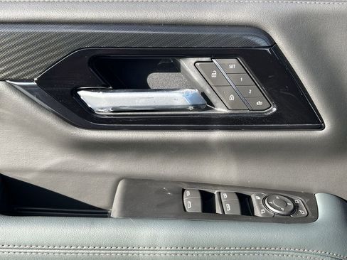 New 2026 GMC Yukon AT4 w/ AT4 Premium Plus Package image 24