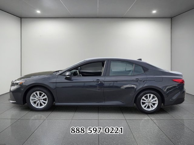 Used 2025 Toyota Camry LE FWD image 2