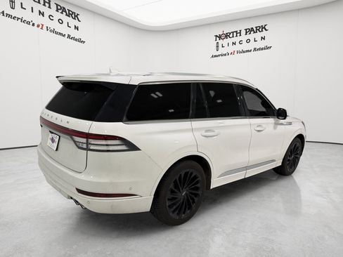 Used 2021 Lincoln Aviator Reserve w/ Equipment Group 210A AWD/4WD image 5