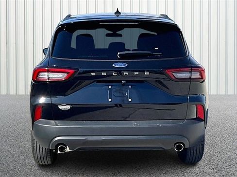 Used 2025 Ford Escape ST-Line image 4
