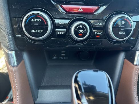 Used 2022 Subaru Forester Touring image 11