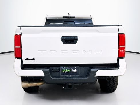 Used 2024 Toyota Tacoma TRD Off-Road w/ TRD Off Road Premium Package AWD/4WD image 7