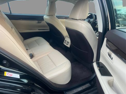 Used 2017 Lexus ES 350 w/ Luxury Package FWD image 27