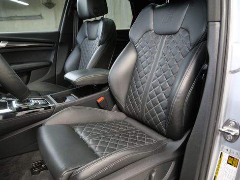 Used 2023 Audi SQ5 Premium Plus w/ Premium Plus Package AWD/4WD image 3