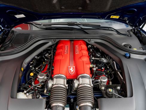 Used 2012 Ferrari California RWD image 24