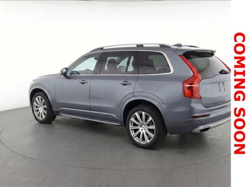 Used 2017 Volvo XC90 T6 Momentum w/ Vision Package AWD/4WD image 4