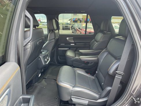 Used 2025 Ford Expedition Tremor AWD/4WD image 14