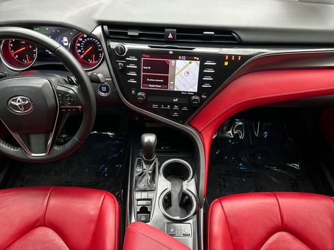 Used 2019 Toyota Camry XSE w/ Navigation Package image 13