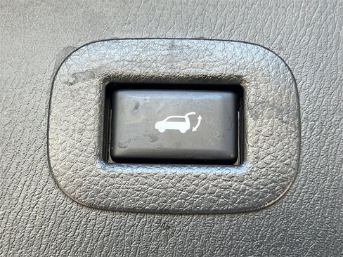 Used 2024 INFINITI QX80 Luxe image 6