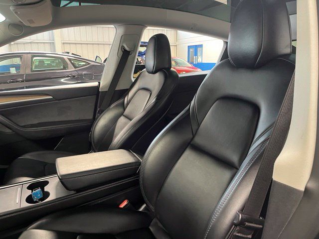 Used 2024 Tesla Model Y Long Range AWD/4WD image 24
