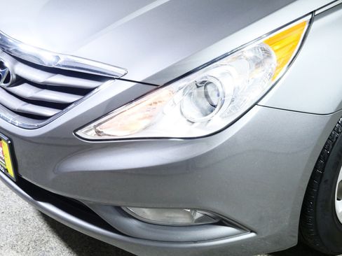 Used 2013 Hyundai Sonata GLS w/ Popular Equipment Pkg image 16