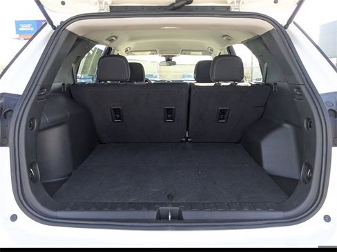 Used 2023 Chevrolet Equinox LS image 12