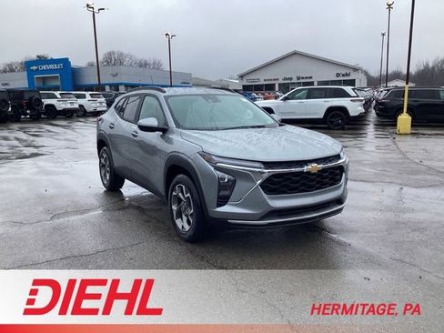New 2026 Chevrolet Trax LT w/ Driver Confidence Package FWD image 1