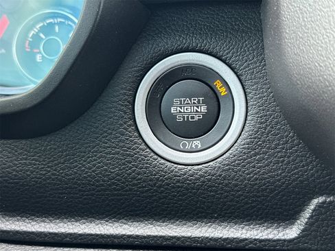 Used 2021 RAM 1500 Laramie image 24