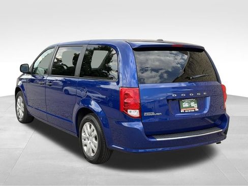 Used 2019 Dodge Grand Caravan SE w/ UConnect Hands-Free Group FWD image 7