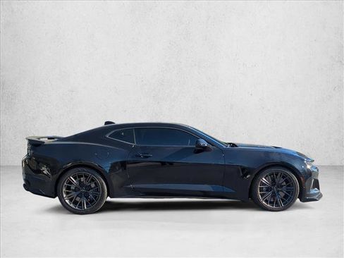 Used 2020 Chevrolet Camaro ZL1 image 4