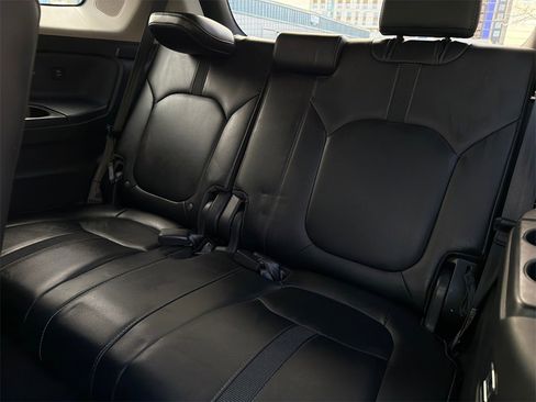 Used 2024 Honda Pilot Touring image 17