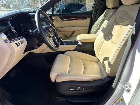 Used 2017 Cadillac XT5 Premium Luxury image 9