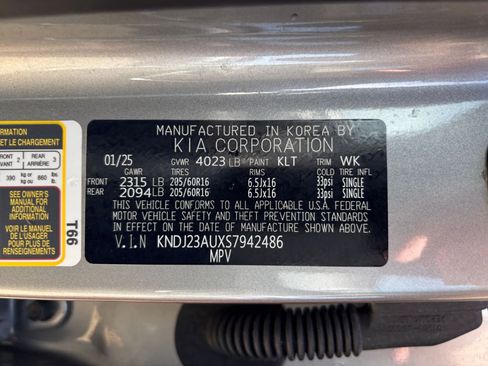 Used 2025 Kia Soul LX w/ LX Technology Package FWD image 27