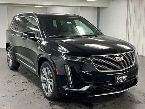 New 2025 Cadillac XT6 Premium Luxury w/ Technology Package image 2