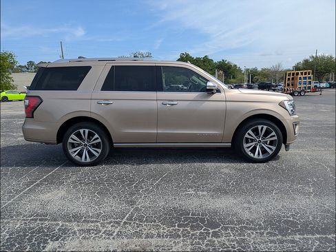 Used 2020 Ford Expedition Platinum RWD image 3