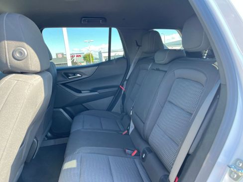 Used 2025 Chevrolet Equinox LT image 25