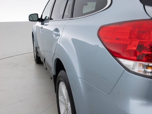 Used 2014 Subaru Outback 2.5i Premium AWD/4WD image 13
