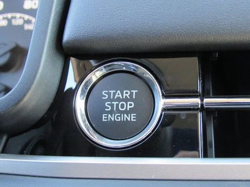 New 2026 Mitsubishi Outlander ES image 17