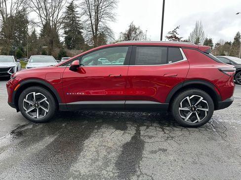 New 2026 Chevrolet Equinox EV LT image 2