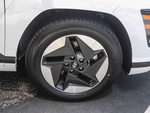 Certified 2024 Hyundai Kona SEL FWD image 12