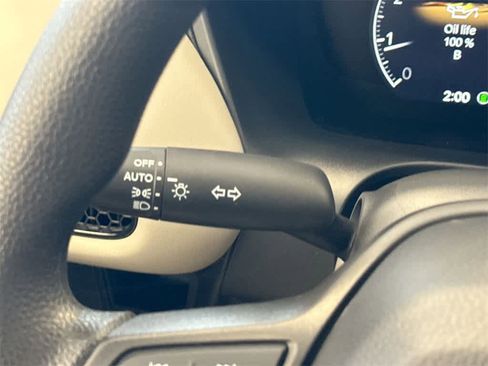 Certified 2025 Honda HR-V LX image 26
