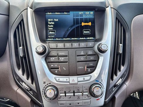 Used 2012 Chevrolet Equinox LTZ FWD image 12