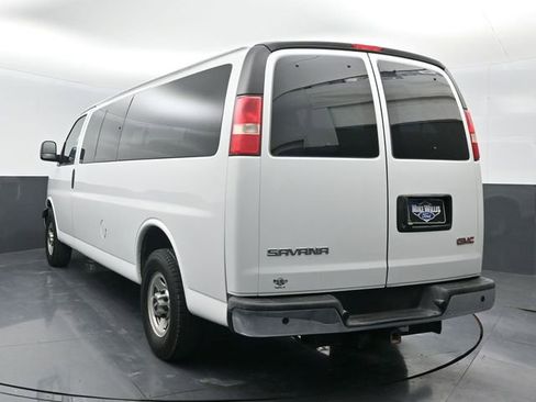 Used 2016 GMC Savana 3500 LT w/ LT Preferred Equipment Group image 5
