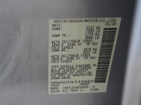 Used 2018 Nissan Titan SV w/ SV Convenience Package image 30