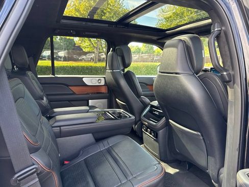 Used 2024 Lincoln Navigator Black Label AWD/4WD image 27