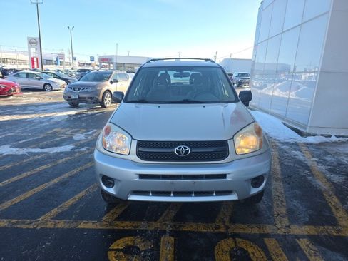 Used 2004 Toyota RAV4 Base image 10