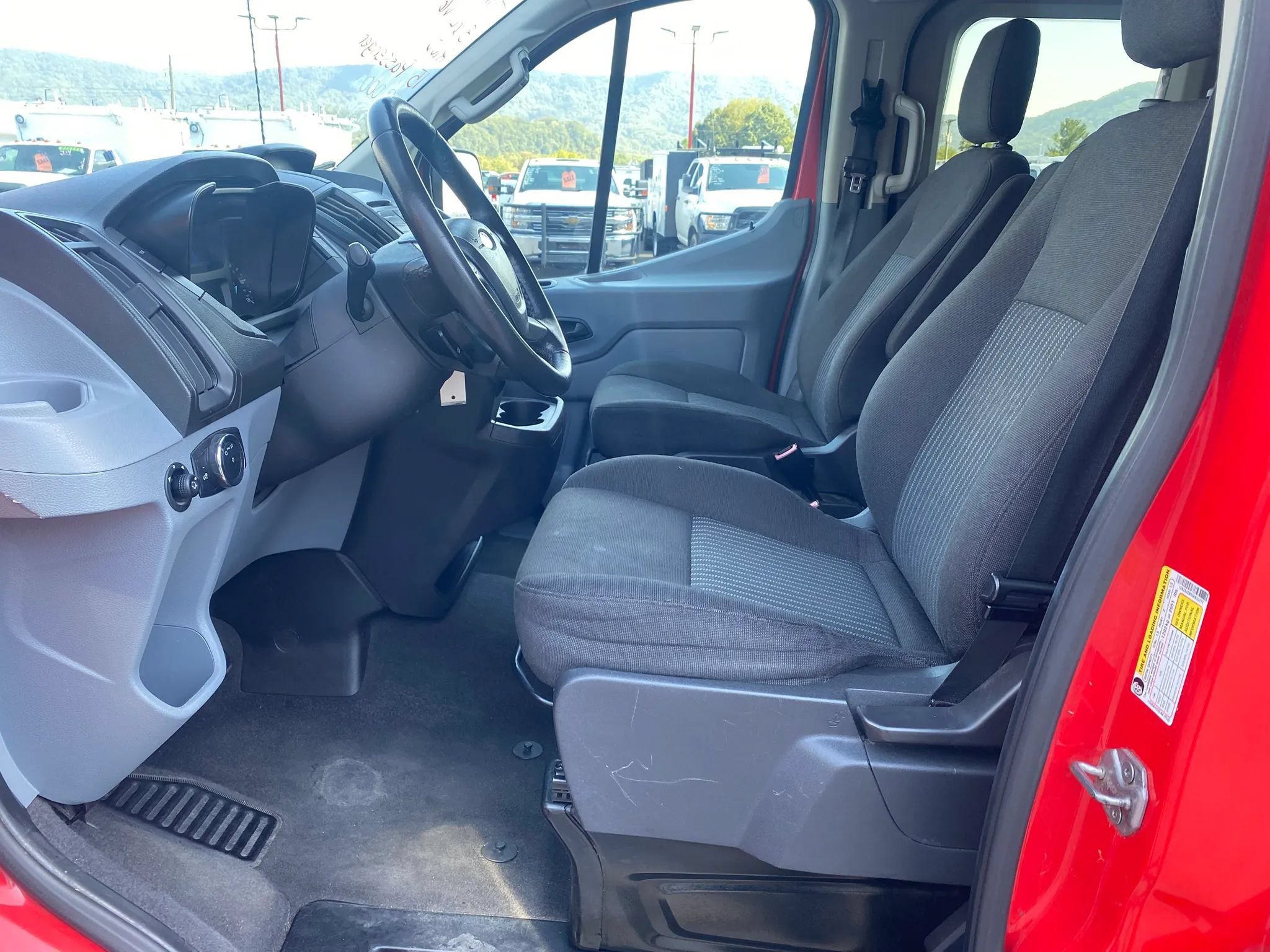 Used 2016 Ford Transit 350 XL RWD image 9