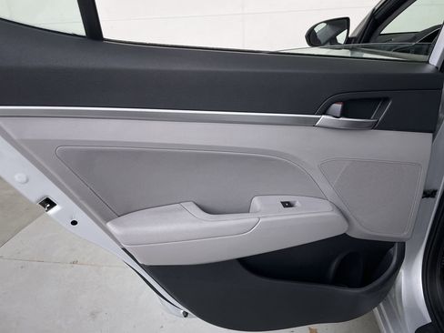 Used 2020 Hyundai Elantra Value Edition FWD image 19