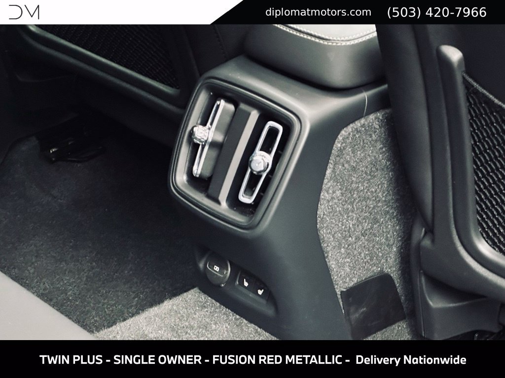 Used 2023 Volvo C40 P8 Recharge Plus w/ Climate Package AWD/4WD image 22