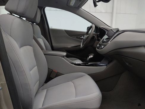 Used 2022 Chevrolet Malibu LT image 21